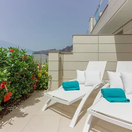 Klayman Diamond Aparthotel 4*