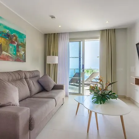 Klayman Diamond Aparthotel 4*