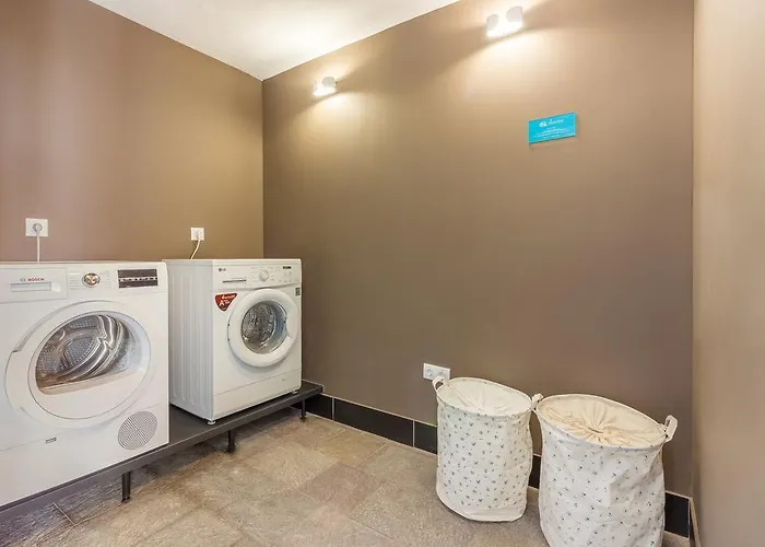 Klayman Diamond 阿坎提拉德洛斯基