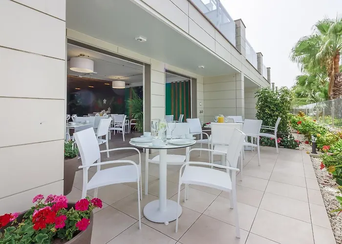 Klayman Diamond 阿坎提拉德洛斯基